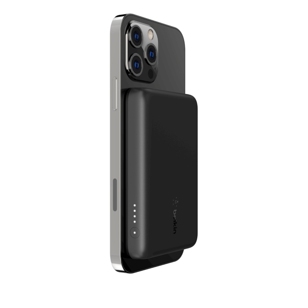 BoostCharge Magnetic Wireless Power Bank 2.5K